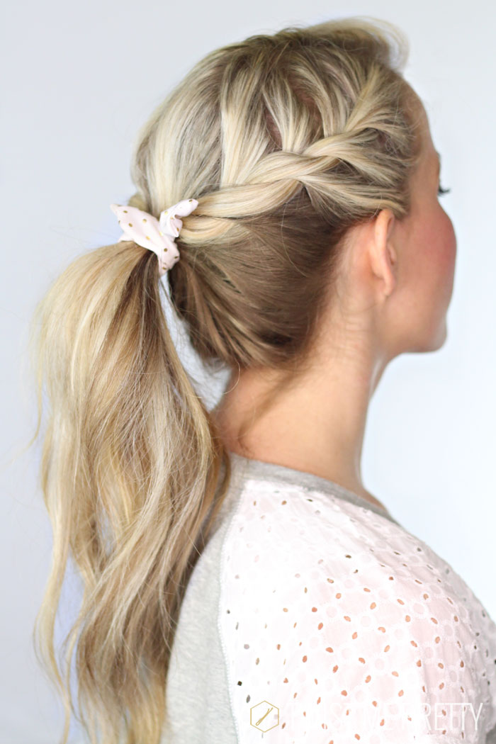 Image of Ponytail with a twist hairstyle for school