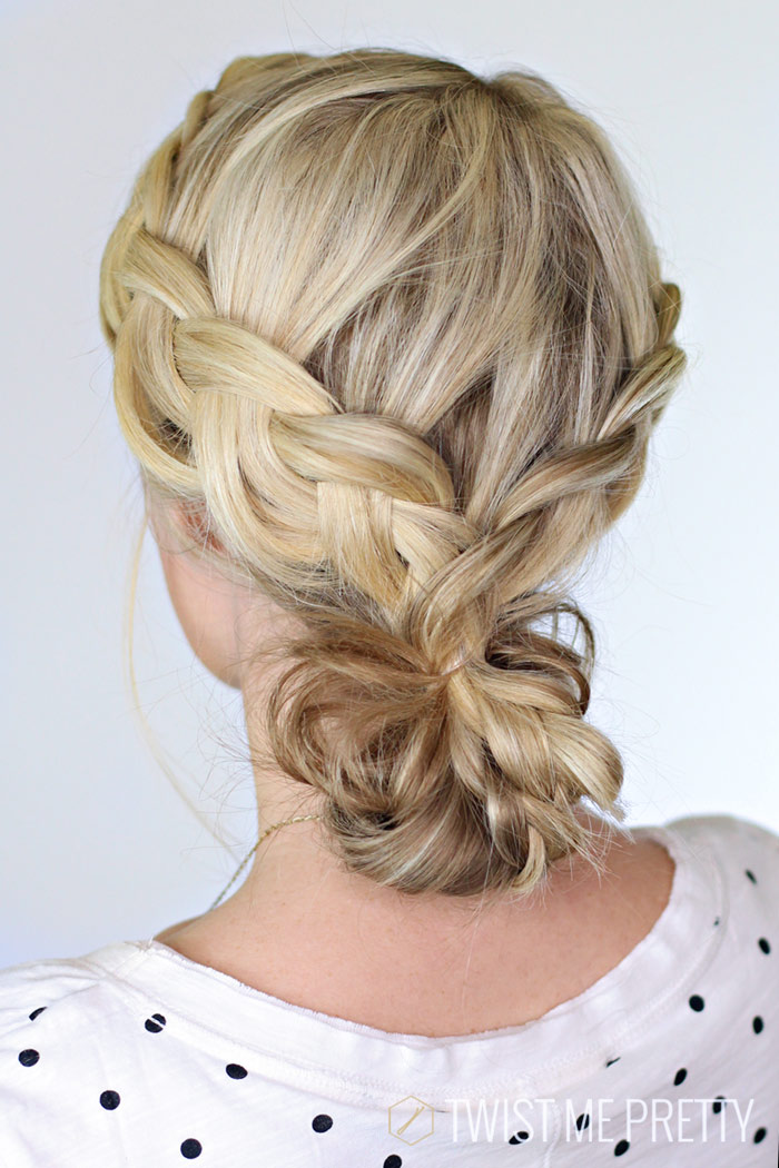 Heart-shaped bun to romantic updo: Last minute hairstyle ideas for your  Valentine's Day date tonight! | The Times of India