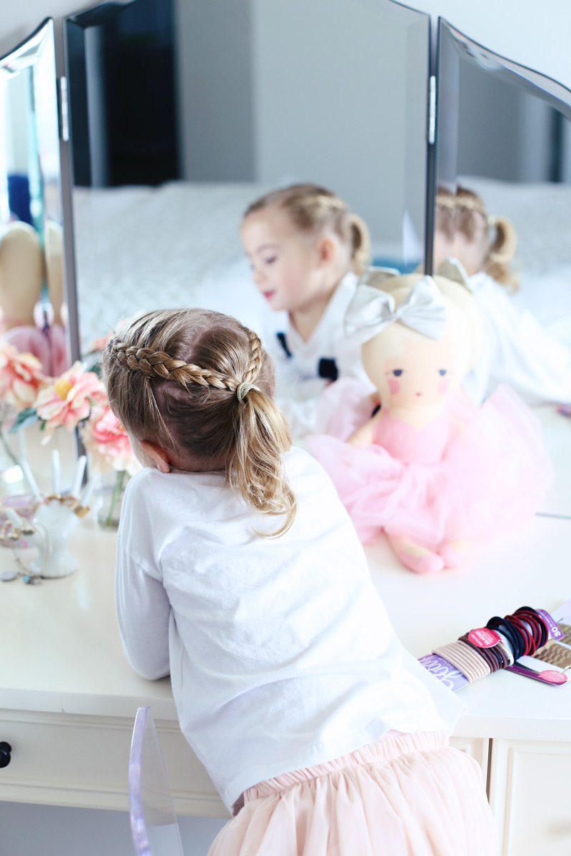 Cute braided ponytail hairstyle for a little girl. Twist Me Pretty - Our Morning Routine.