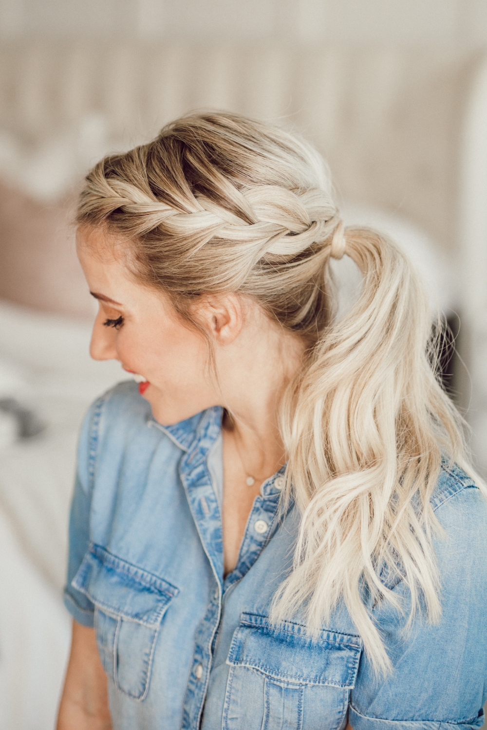 Curly hairstyle tutorial: The Curly Ponytail - Hair Romance
