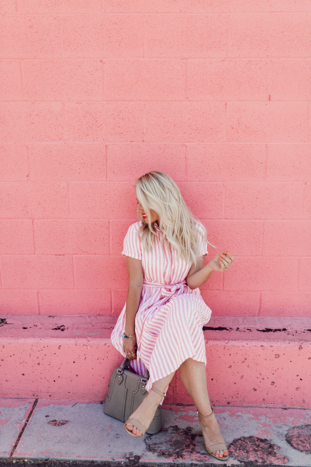 an all linen outfit & morning downtown 🌺🫶🏼 *outfit linked on my