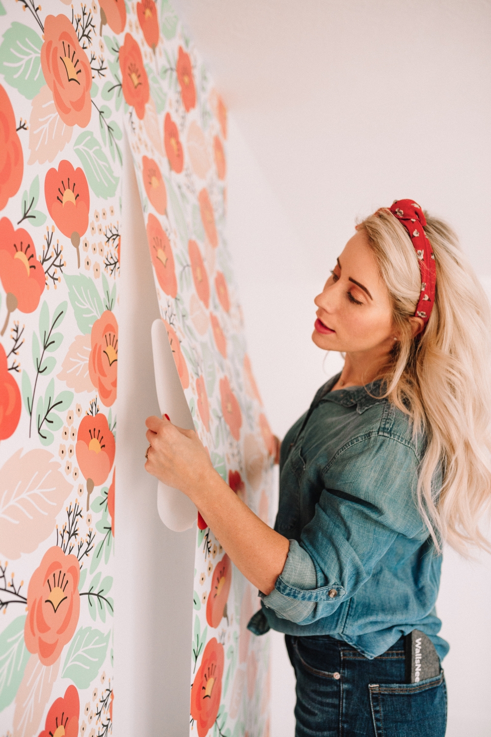 Easy DIY Wallpaper!!!!! - must see - Twist Me Pretty