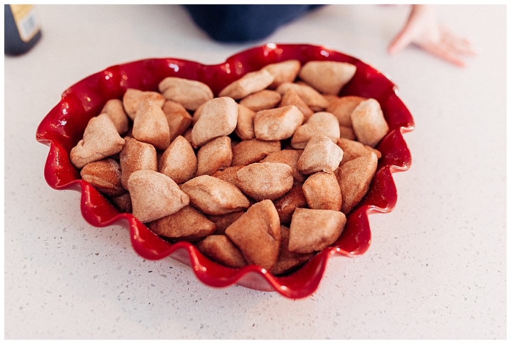 Valentine's Day Monkey Bread Recipe from twistmepretty.com how to make the best monkey bread