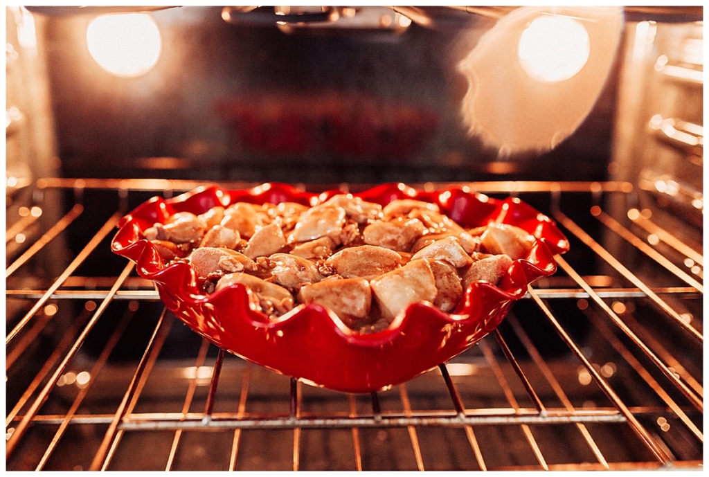 Valentine's Day Monkey Bread Recipe from twistmepretty.com how to make the best monkey bread