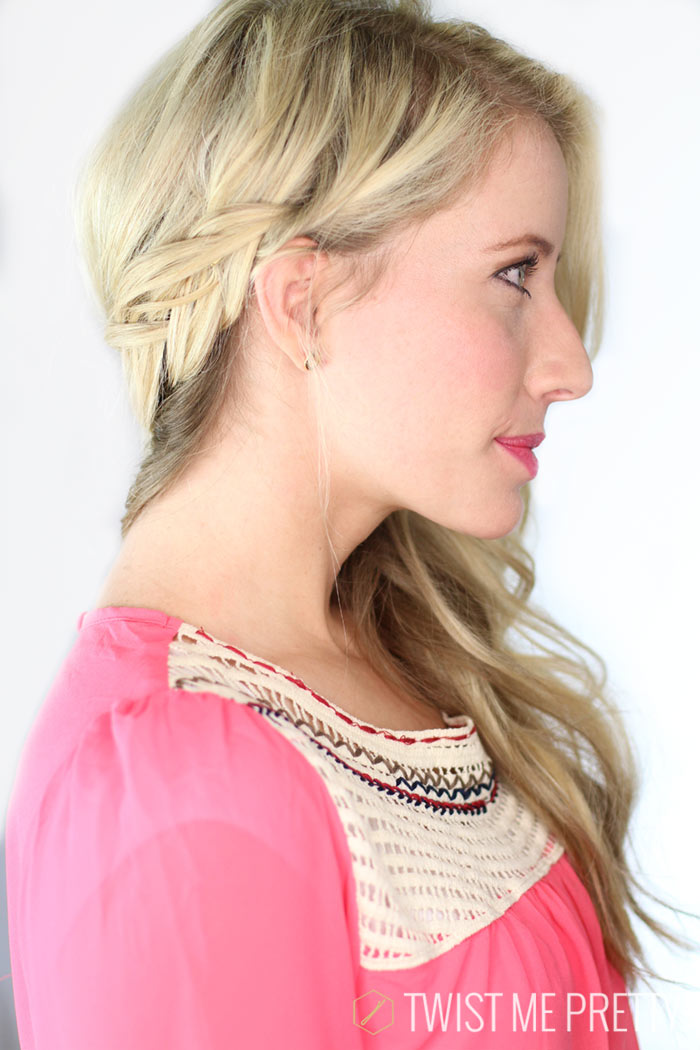 This versatile hairstyle is perfect for summer from Twistmepretty.com