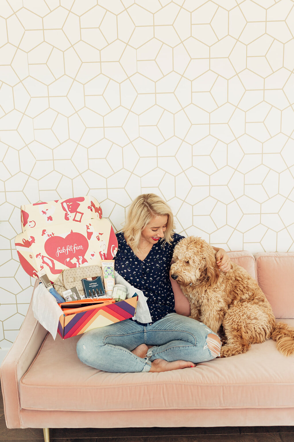 FabFitFun 2019 Box is here and here are the spoilers! Also, save 20% ($10) off your 1st box w/code: TWISTMEPRETTY. We will share the FULL LIST of FabFItFun Summer 2019 Box Spoilers, plus Add-Ons + Customization spoilers, when available!