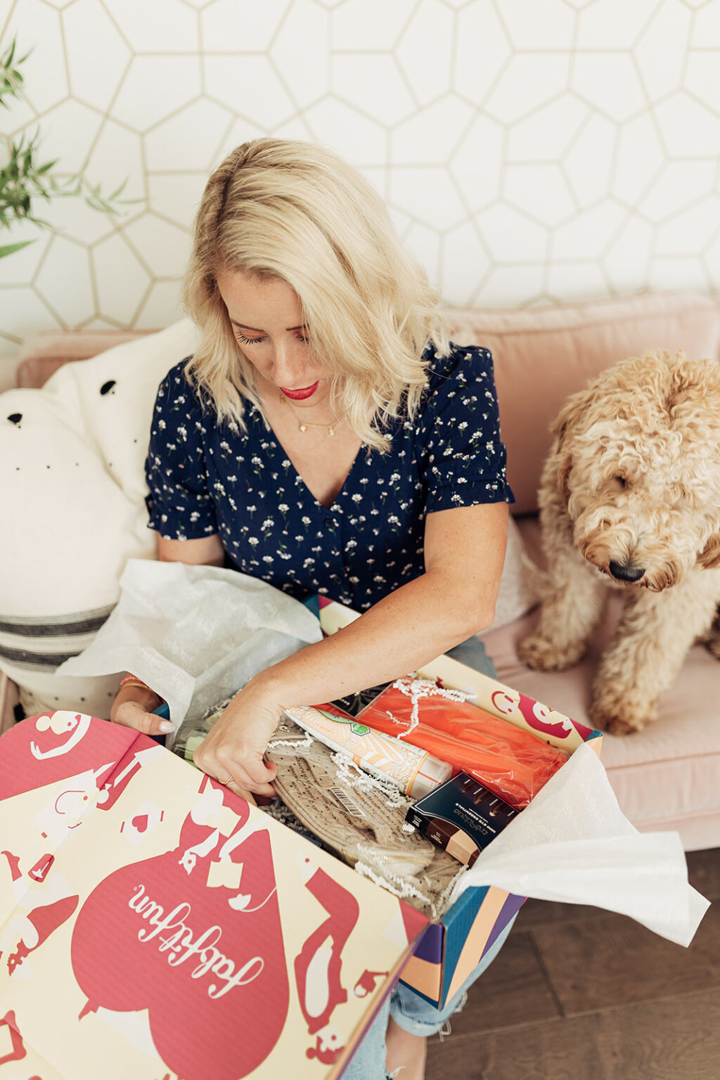 FabFitFun 2019 Box is here and here are the spoilers! Also, save 20% ($10) off your 1st box w/code: TWISTMEPRETTY. We will share the FULL LIST of FabFItFun Summer 2019 Box Spoilers, plus Add-Ons + Customization spoilers, when available!