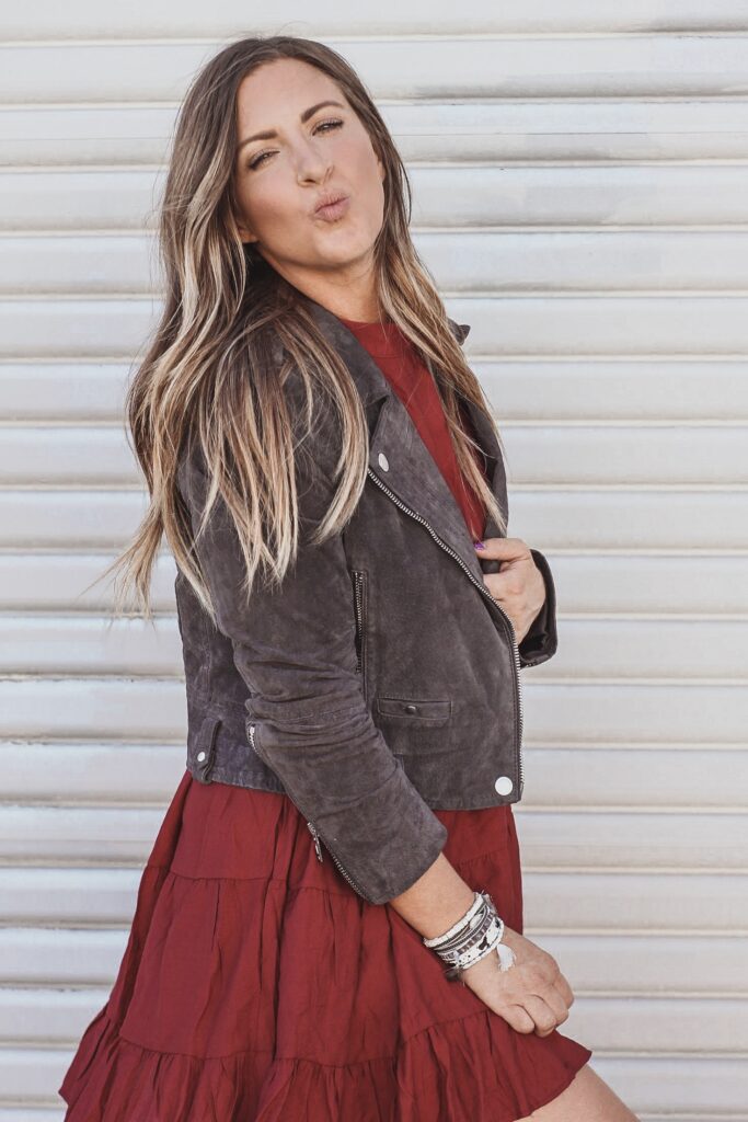 This Moto jacket is perfect for fall! I love all of these pieces that make updating your wardrobe so easy! From TwistMePretty.com