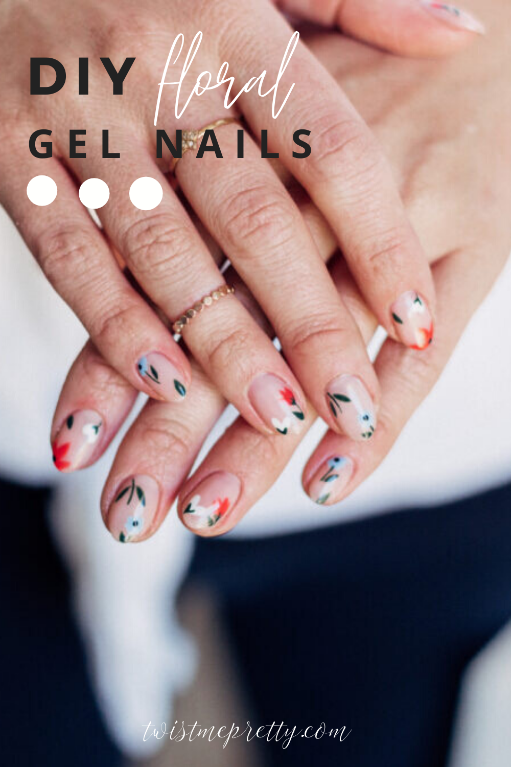 Diy tutorial for gel nails that you can at home! Love these gorgeous floral designs for every season. 