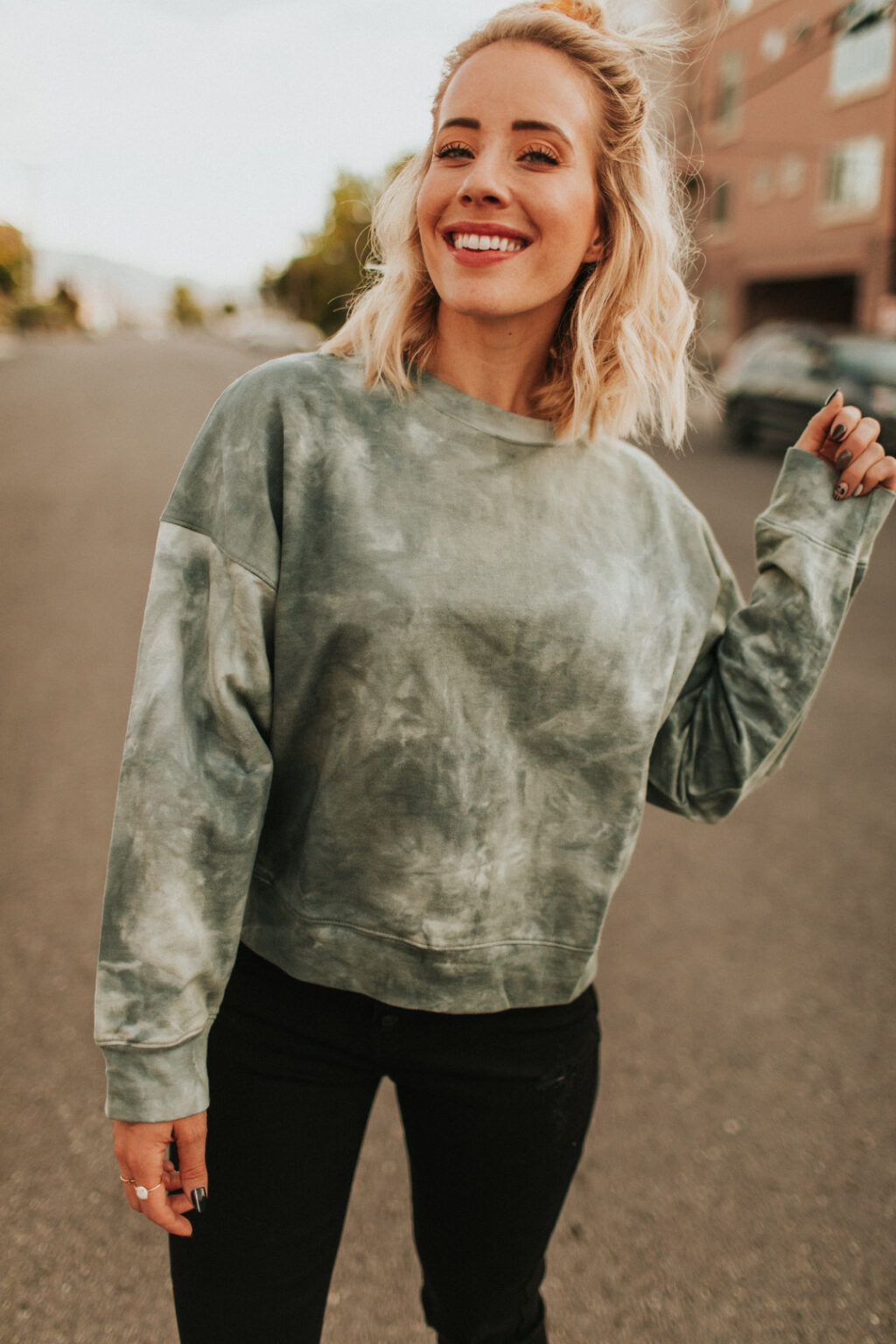 Tie dye sweater that is light enough to wear in layers and warm enough to keep you warm throughout the seasons! 