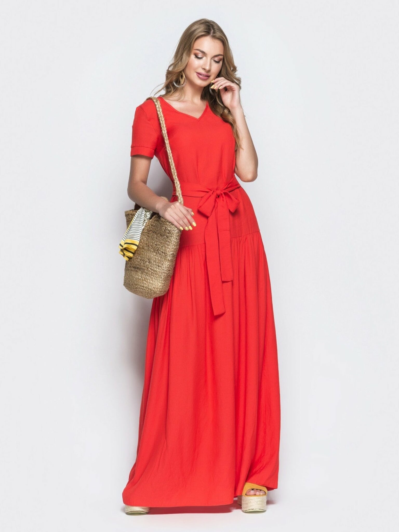 LOVE this red dress! Beautiful color and so flattering! Perfect for beach and summer.