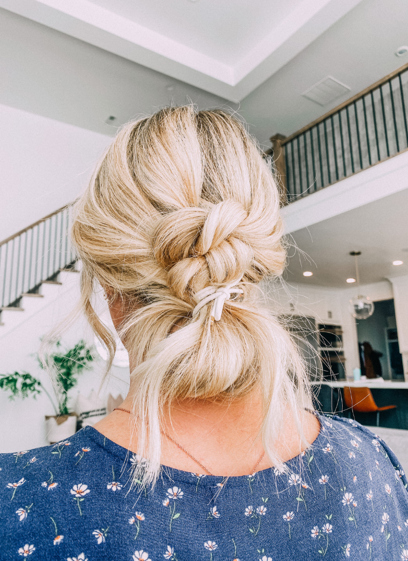 This easy double knot updo with a bun is so cute! www.twistmepretty.com