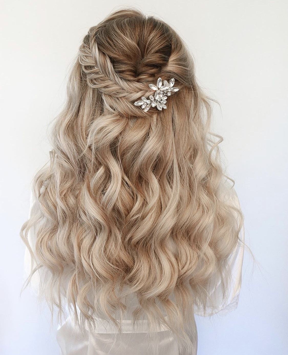 20 BREATHTAKING Bridesmaid Hairstyles for Long Hair – Bride Tribes