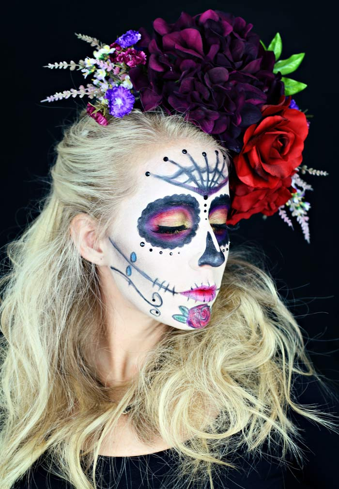 easy halloween makeup and costumes you can do at home. www.twistmepretty.com